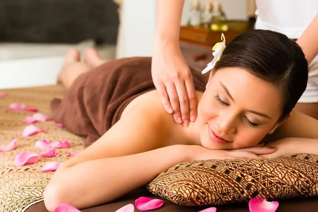 Elegance SPA, CBR